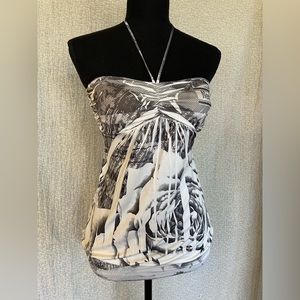 Fun & Flirty, B&W Graphic Bodycon Dress Size S